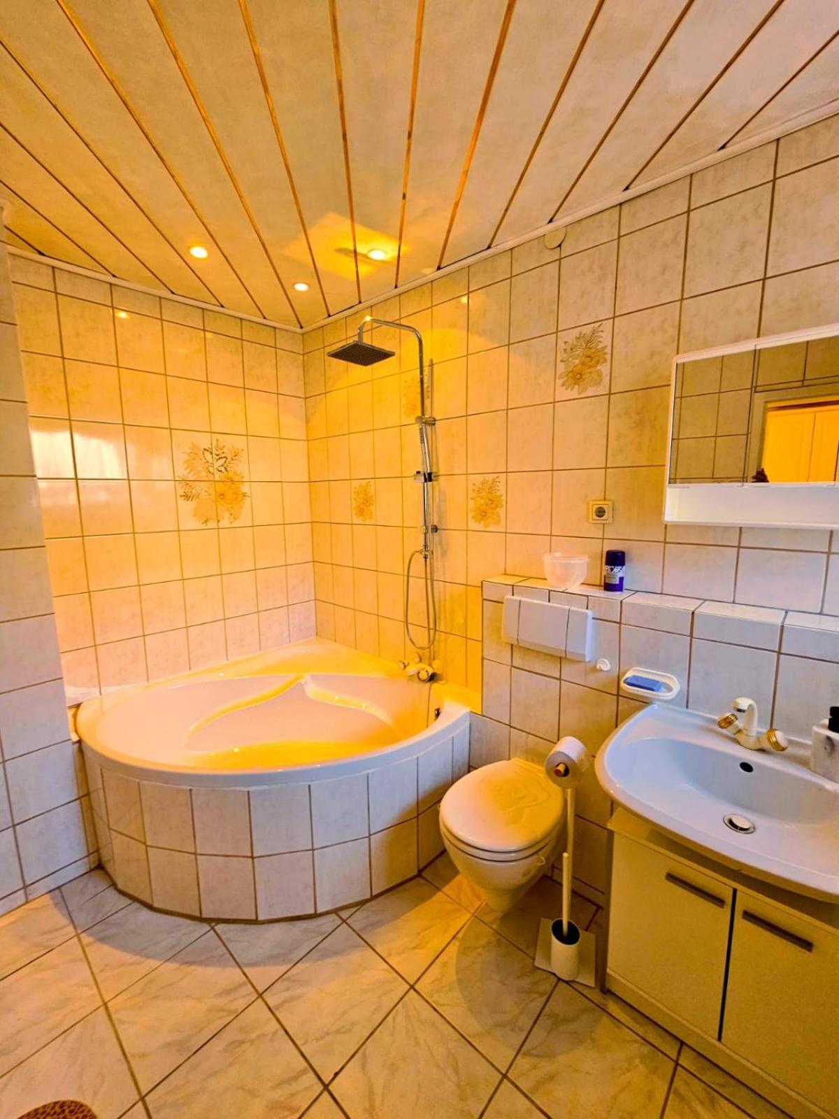 נירנברג B&R Ferienhaus In Der Naehe Des Flughafens מראה חיצוני תמונה