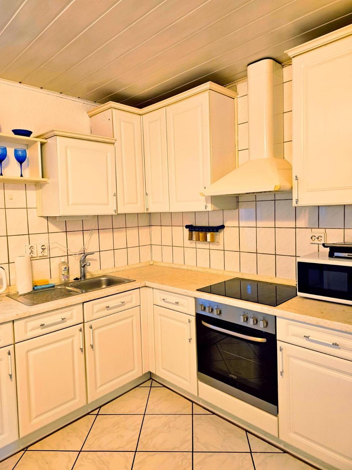 נירנברג B&R Ferienhaus In Der Naehe Des Flughafens מראה חיצוני תמונה