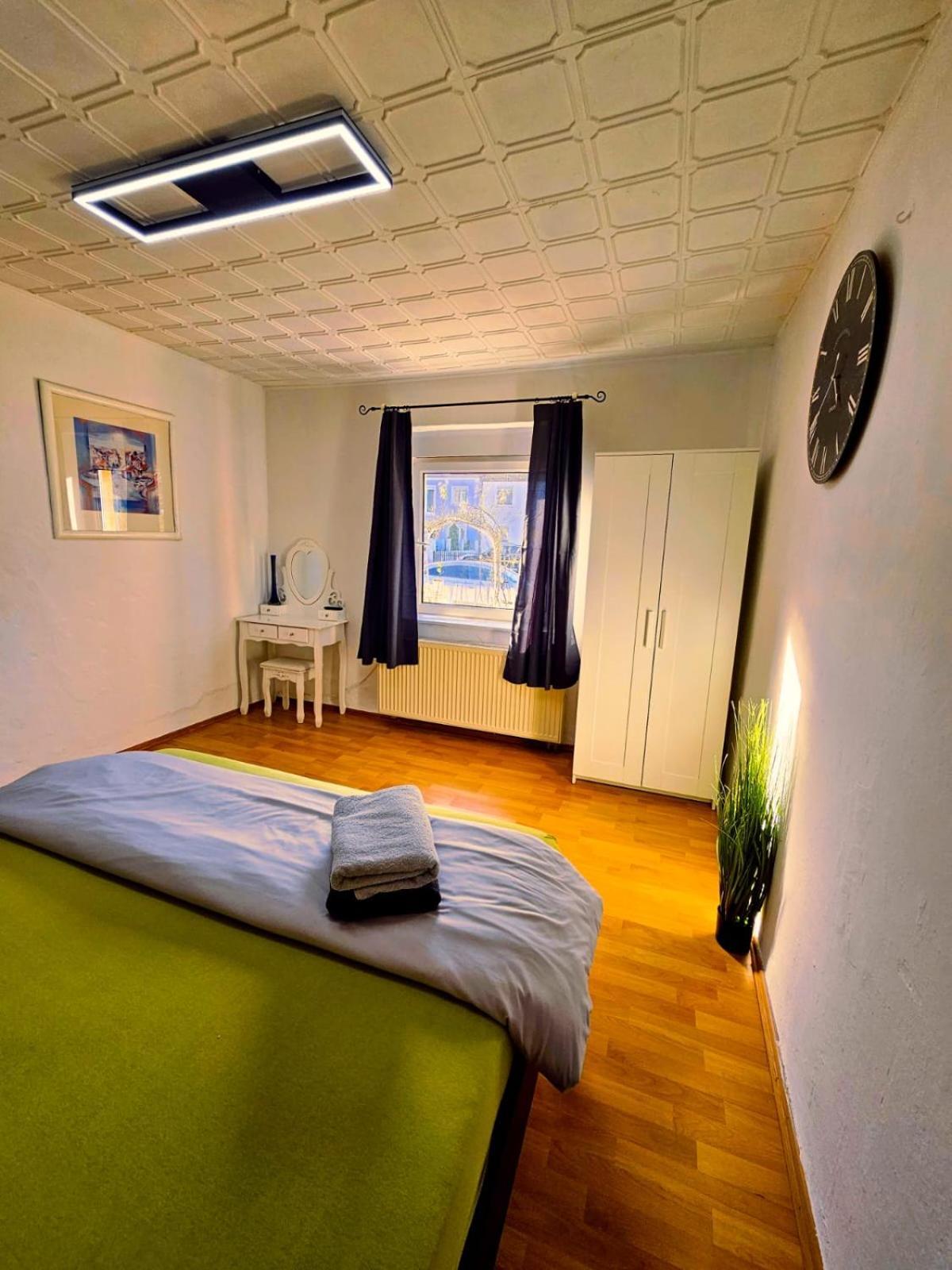 נירנברג B&R Ferienhaus In Der Naehe Des Flughafens מראה חיצוני תמונה